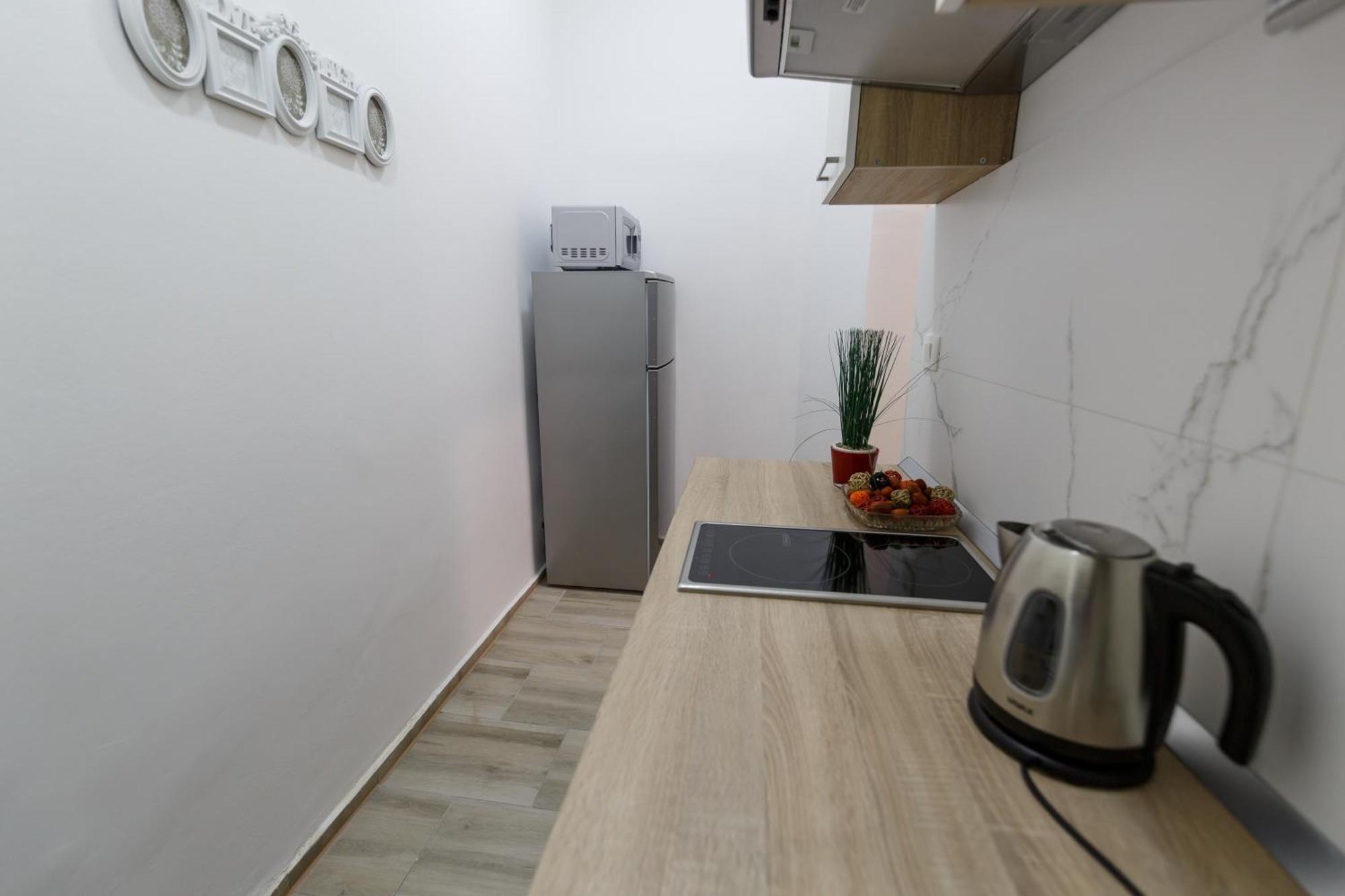 Apartman Royal 斯拉沃尼亚布罗德 外观 照片