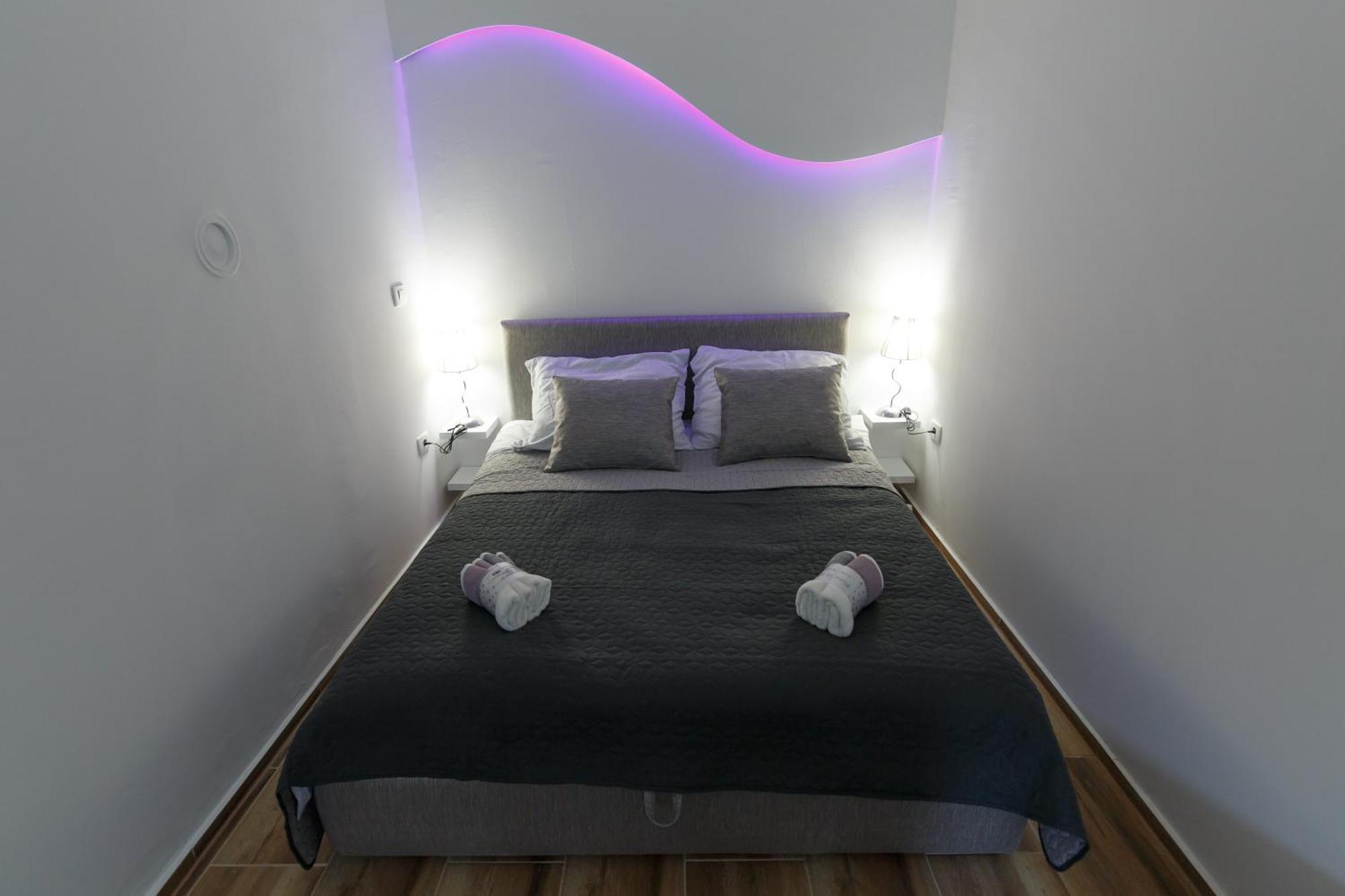 Apartman Royal 斯拉沃尼亚布罗德 外观 照片